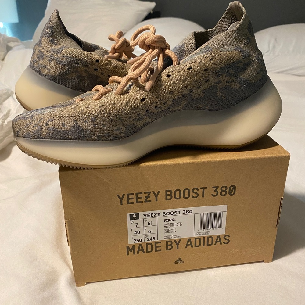 Yeezy boost 380 mist size 7 mens